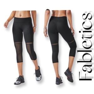 Like new Fabletics black leggings